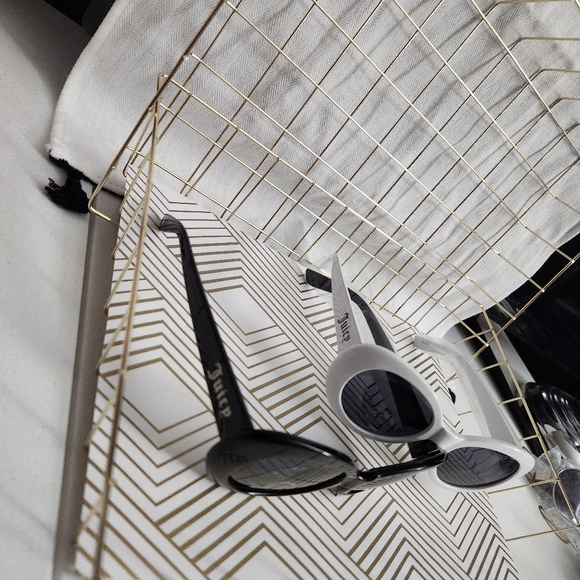 Sunglasses - Picture 4 of 4